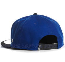 Load image into Gallery viewer, Sullen Junior Banda Letterhead #8 SCA4712 Limited Snapback Flat Visor Hat + Case